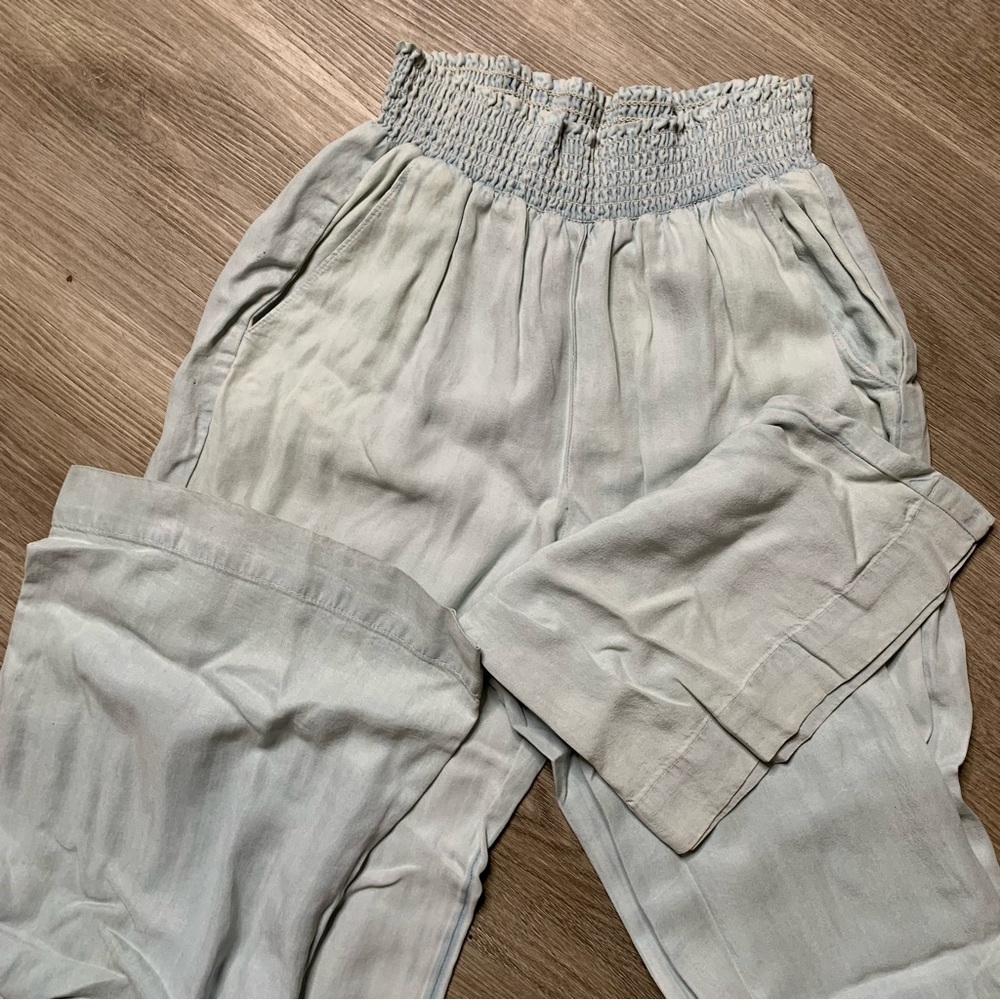 Splendid Chambray Wide Leg Pant with Pockets